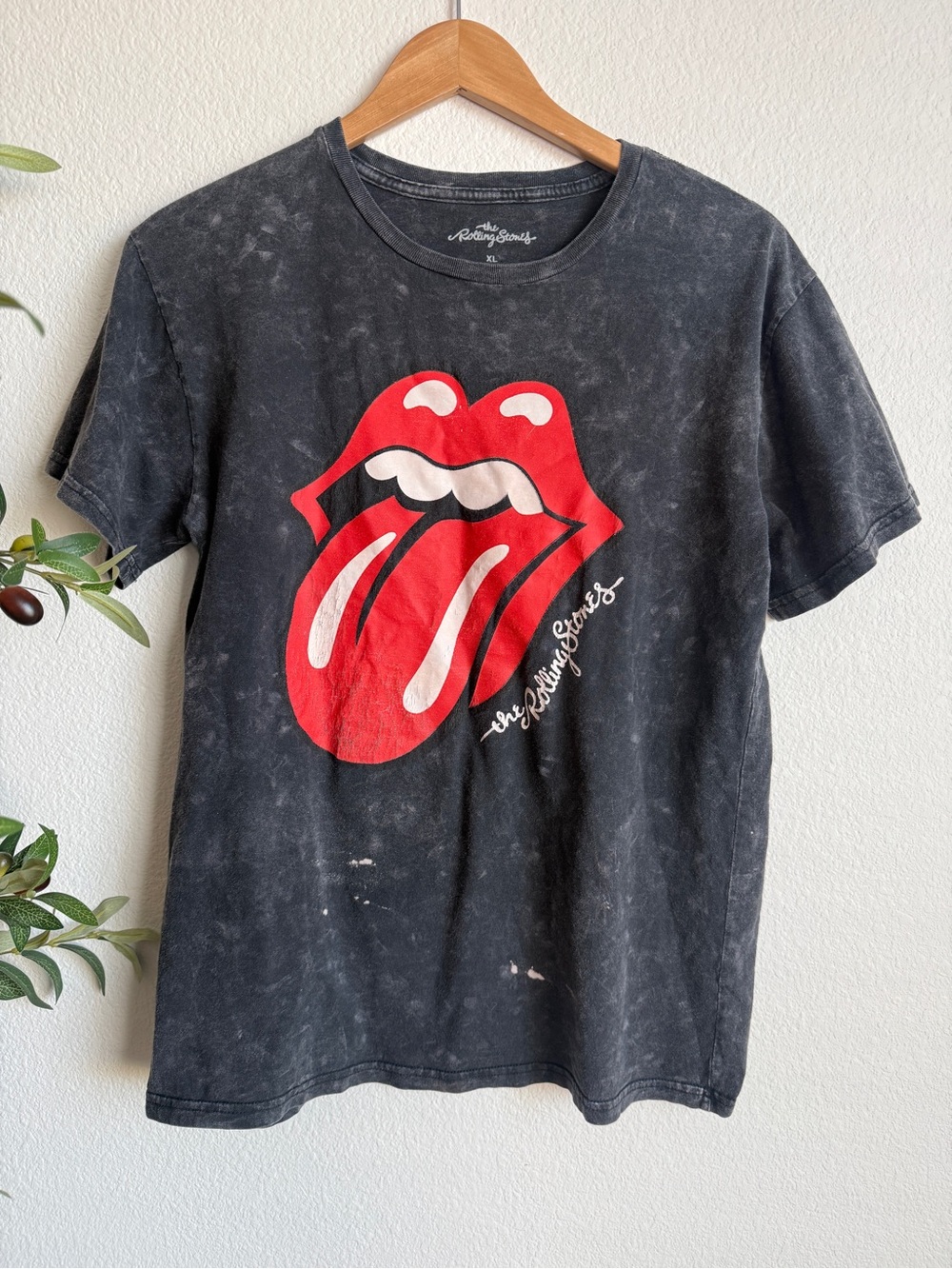 The Rolling Stones Tongue Logo Graphic Band Tee Acid Wash Women’s Size X-Large